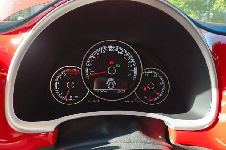Used Volkswagen Beetle 2018 180TSI Yile Model Instrument Cluster