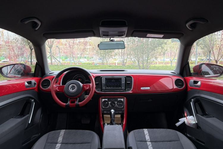 Used Volkswagen Beetle 2018 180TSI Yile Model Interior 1