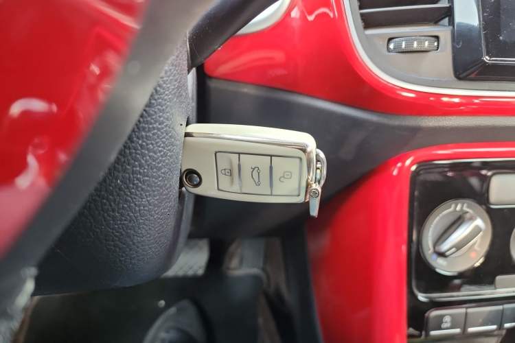 Used Volkswagen Beetle 2018 180TSI Yile Model Interior 1