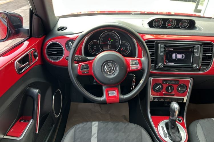 Used Volkswagen Beetle 2018 180TSI Shangle Model Interior 1