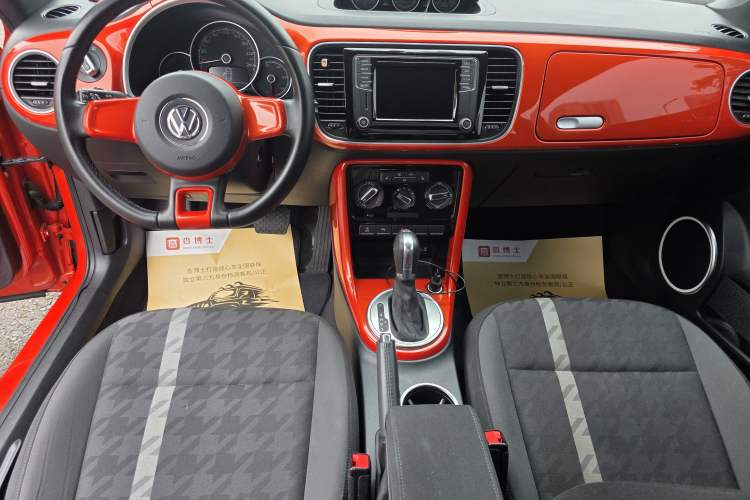 Used Volkswagen Beetle 2018 180TSI Joyful Orange Edition Interior 1