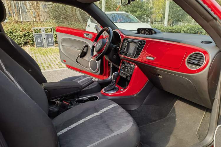 Used Volkswagen Beetle 2018 180TSI Shangle Model Interior 1