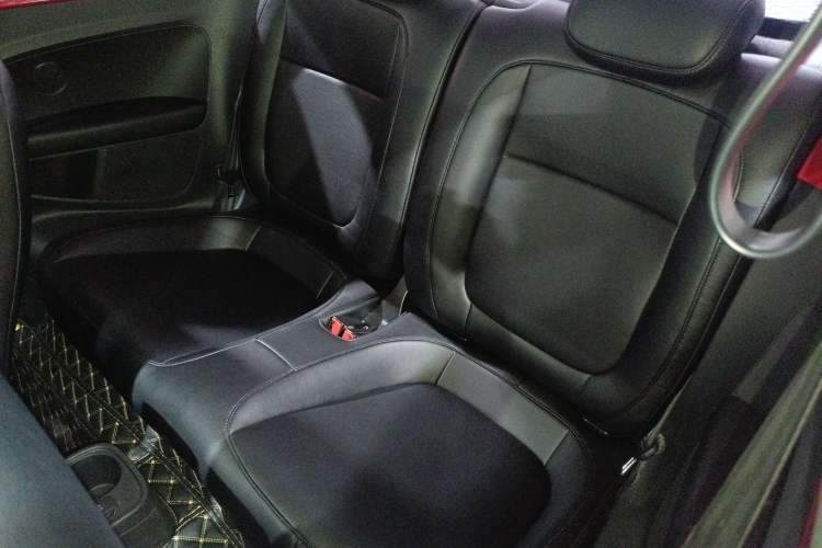Used Volkswagen Beetle 2018 180TSI Shangle Model Interior 4