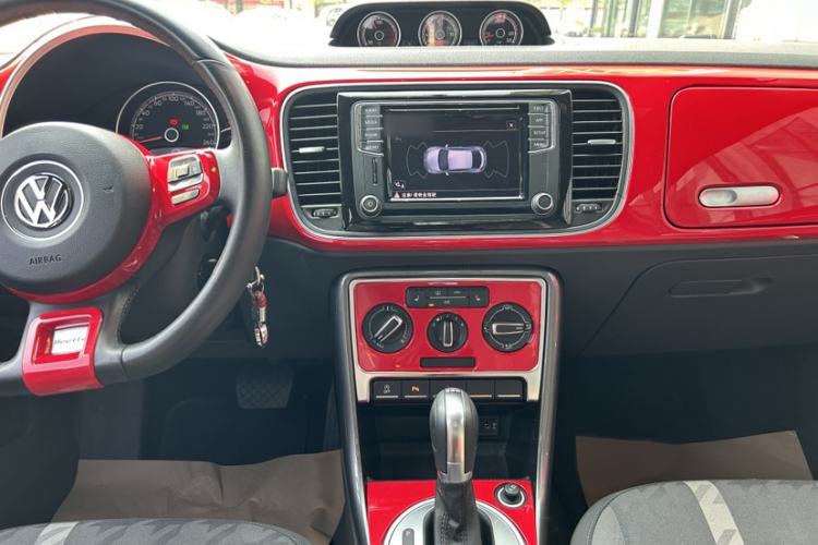Used Volkswagen Beetle 2018 180TSI Shangle Model Interior 5