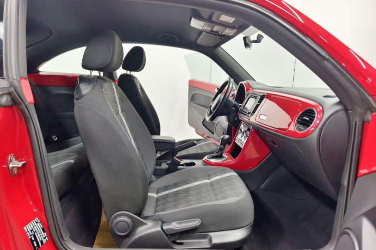 Used Volkswagen Beetle 2018 180TSI Yile Model Interior 5