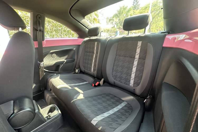 Used Volkswagen Beetle 2018 180TSI Yile Model Interior 6