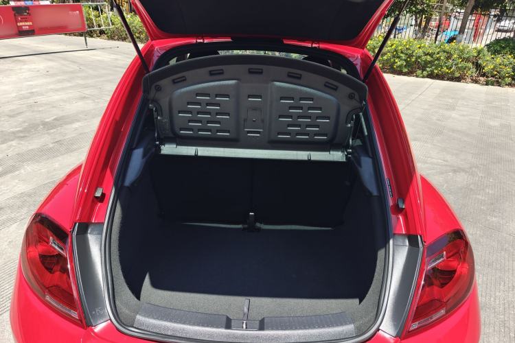 Used Volkswagen Beetle 2018 180TSI Yile Model Interior 6