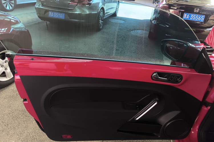 Used Volkswagen Beetle 2018 180TSI Yile Model Left Front Door Interior