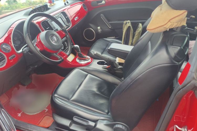 Used Volkswagen Beetle 2018 180TSI Majestic Red Edition Left Front Seat