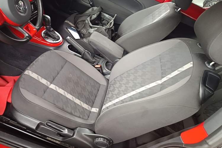 Used Volkswagen Beetle 2018 180TSI Yile Model Left Front Seat