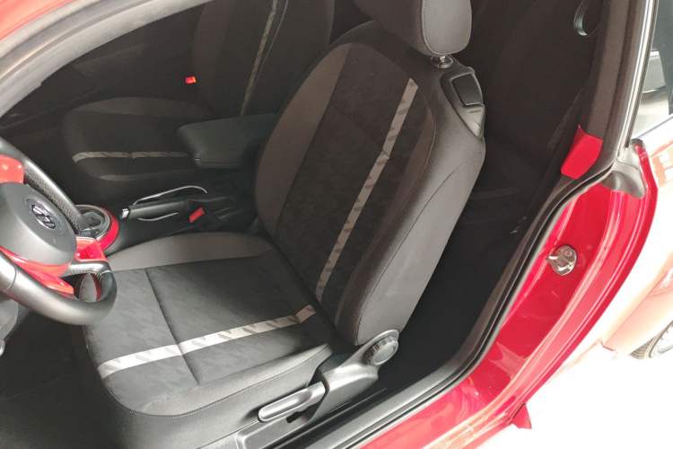 Used Volkswagen Beetle 2018 180TSI Yile Model Left Front Seat
