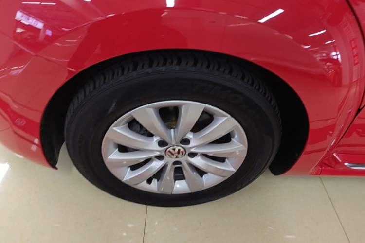 Used Volkswagen Beetle 2018 180TSI Yile Model Left Front Wheel Hub