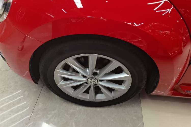 Used Volkswagen Beetle 2018 180TSI Shangle Model Left Front Wheel Hub