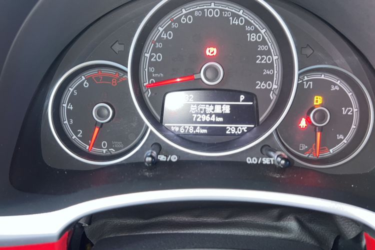 Used Volkswagen Beetle 2018 180TSI Shangle Model Odometer Close Up