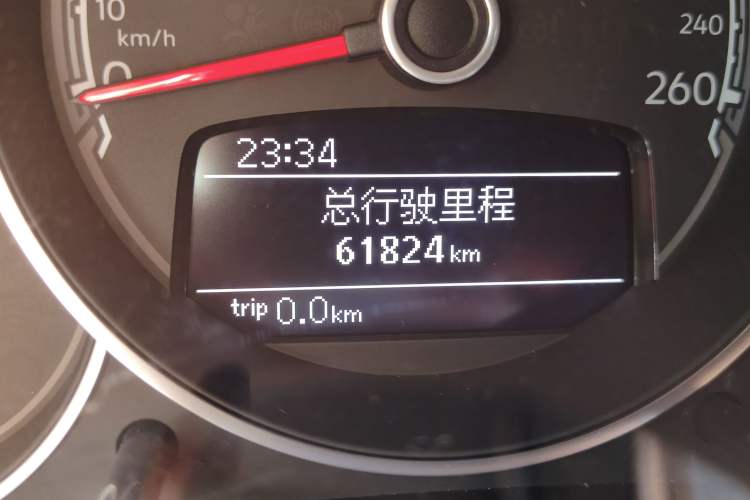 Used Volkswagen Beetle 2018 180TSI Yile Model Odometer Close Up