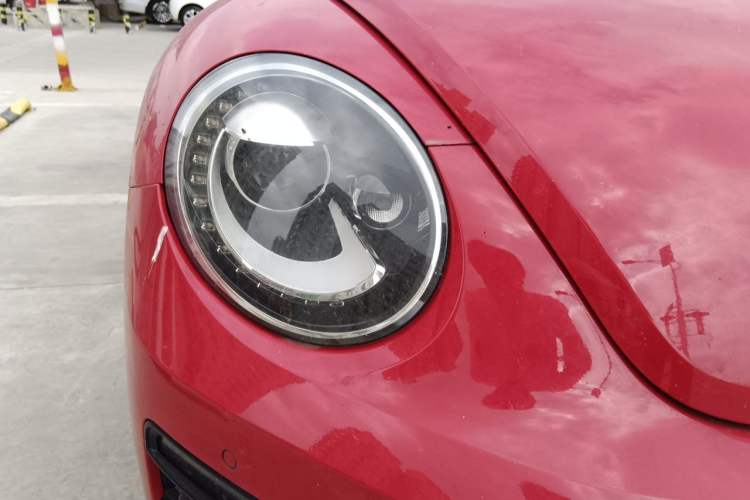 Used Volkswagen Beetle 2018 180TSI Shangle Model Right Front Headlight