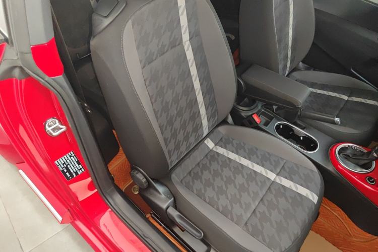 Used Volkswagen Beetle 2018 180TSI Yile Model Right Front Seat