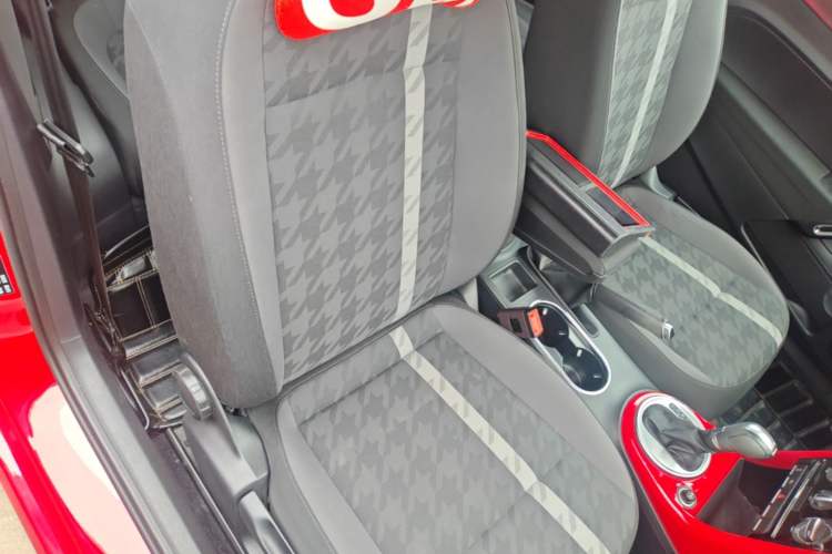 Used Volkswagen Beetle 2018 180TSI Shangle Model Right Front Seat