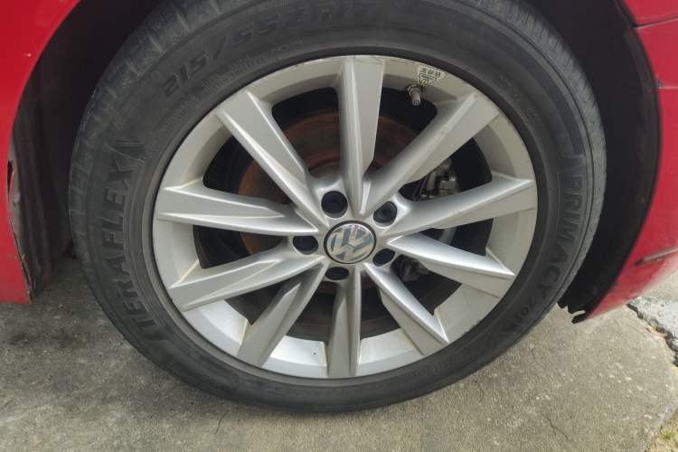 Used Volkswagen Beetle 2018 180TSI Shangle Model Right Front Wheel Hub