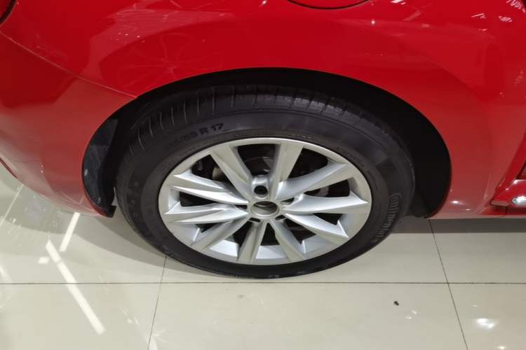 Used Volkswagen Beetle 2018 180TSI Shangle Model Right Rear Wheel Hub