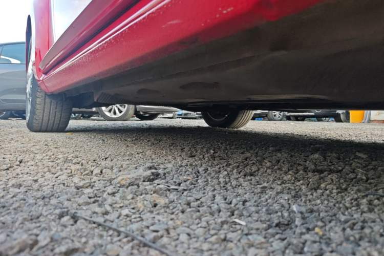 Used Volkswagen Beetle 2018 180TSI Shangle Model Right Side Sill