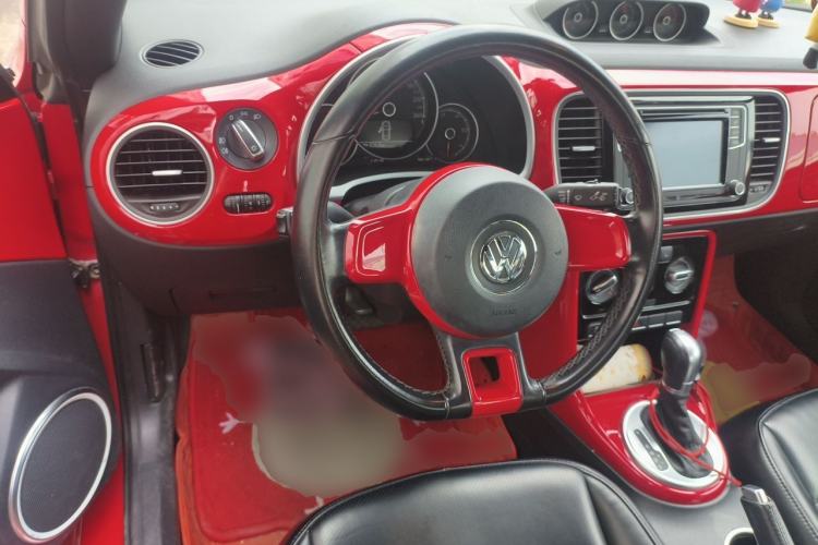Used Volkswagen Beetle 2018 180TSI Majestic Red Edition Steering Wheel