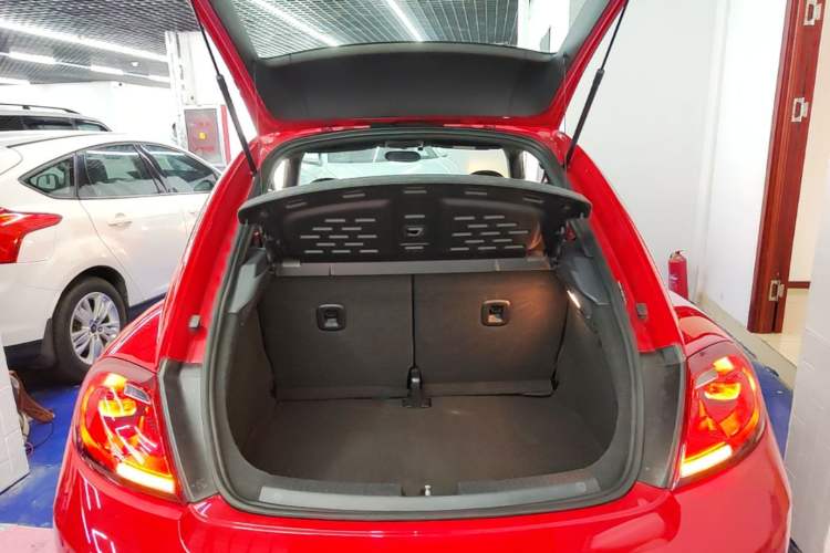 Used Volkswagen Beetle 2018 180TSI Yile Model Trunk