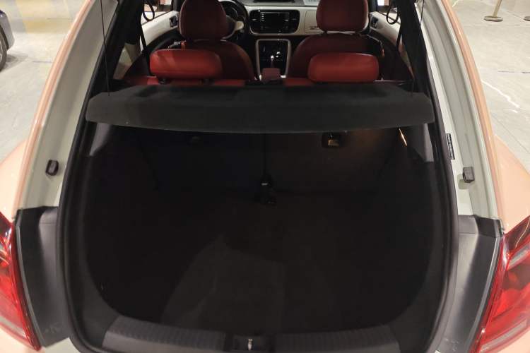 Used Volkswagen Beetle 2018 180TSI Yile Model Trunk