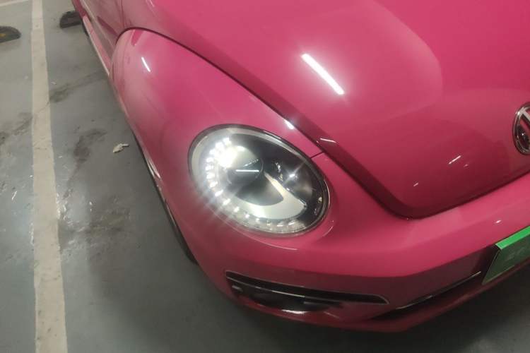 Used Volkswagen Beetle 2018 180TSI Shangle Model Right Front Headlight