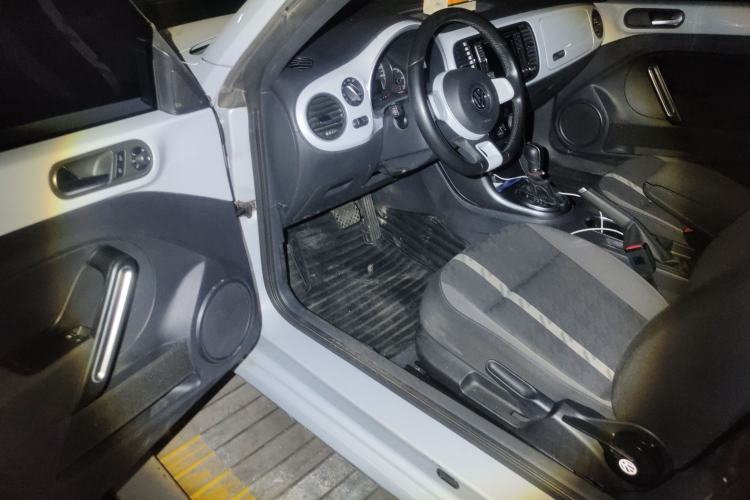 Used Volkswagen Beetle 2018 180TSI Yile Model Interior 3