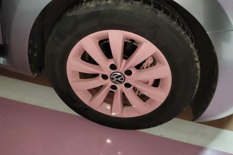 Used Volkswagen Beetle 2018 180TSI Yile Model Right Front Wheel Hub