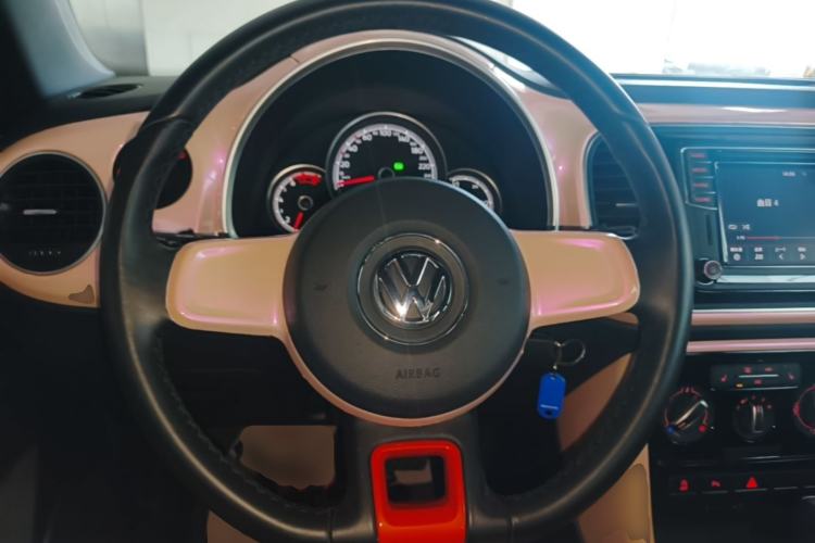 Used Volkswagen Beetle 2018 180TSI Shangle Model Steering Wheel