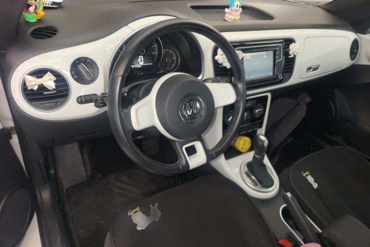 Used Volkswagen Beetle 2018 180TSI Yile Model Center Console