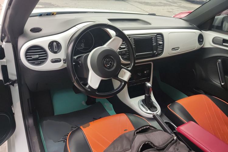 Used Volkswagen Beetle 2018 180TSI Yile Model Center Console
