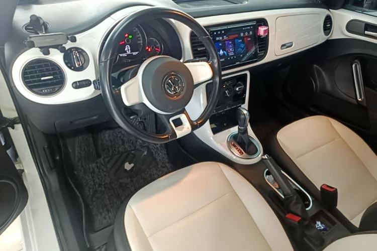 Used Volkswagen Beetle 2018 180TSI Yile Model Center Console