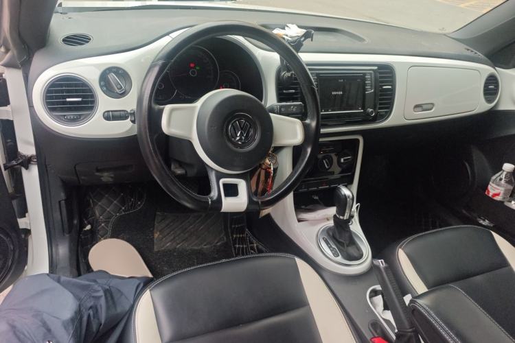 Used Volkswagen Beetle 2018 180TSI Yile Model Center Console