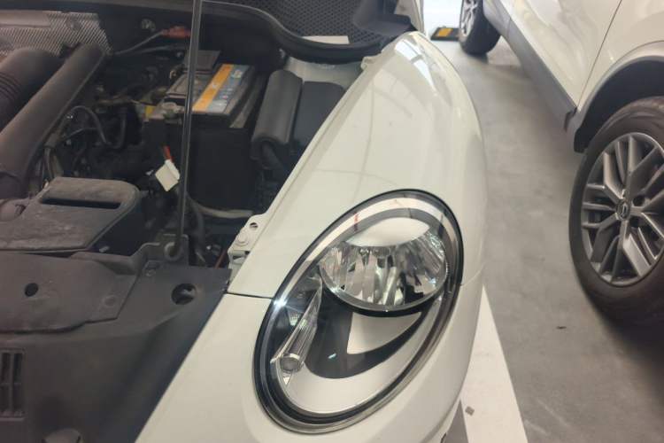 Used Volkswagen Beetle 2018 180TSI Yile Model Engine Bay Left