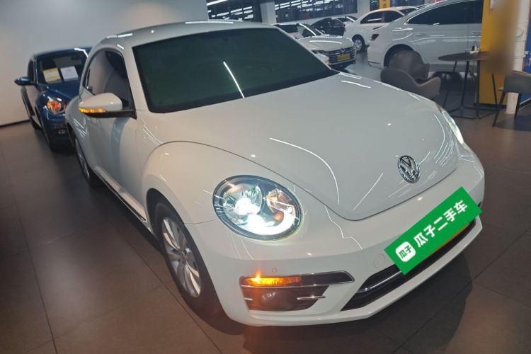 Used Volkswagen Beetle 2018 180TSI Yile Model Front Right 45 Deg
