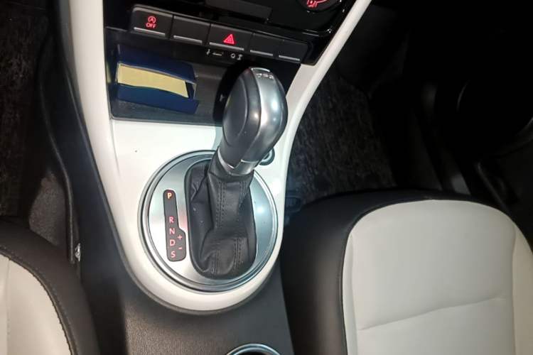 Used Volkswagen Beetle 2018 180TSI Yile Model Gear Lever