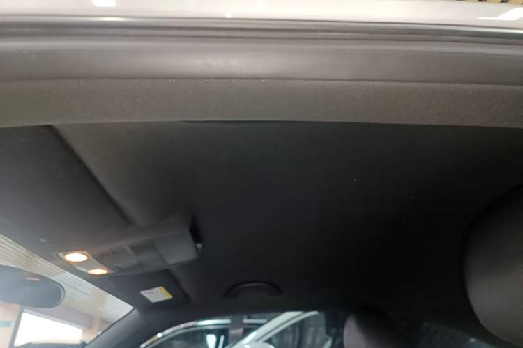 Used Volkswagen Beetle 2018 180TSI Yile Model Headliner