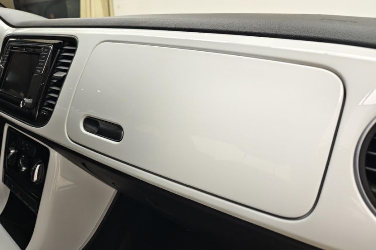 Used Volkswagen Beetle 2018 180TSI Yile Model Interior 2