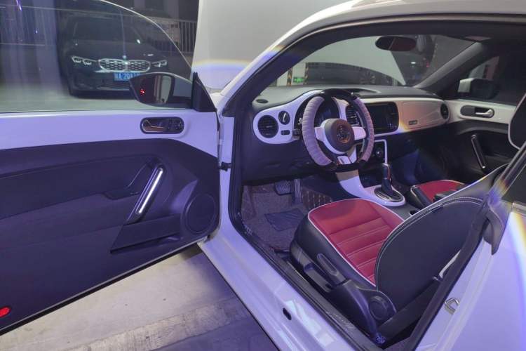 Used Volkswagen Beetle 2018 180TSI Yile Model Interior 3