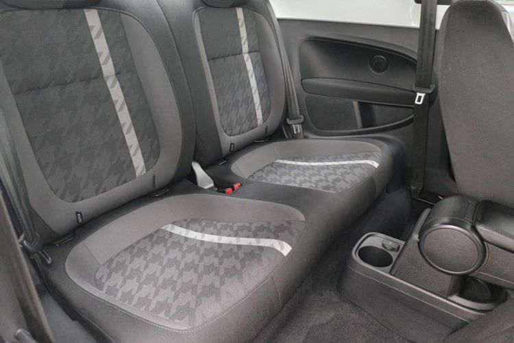 Used Volkswagen Beetle 2018 180TSI Yile Model Interior 7