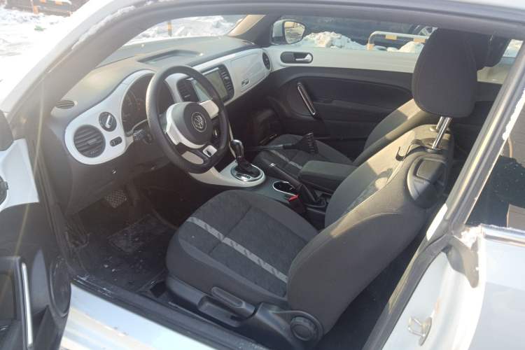 Used Volkswagen Beetle 2018 180TSI Yile Model Left Front Seat