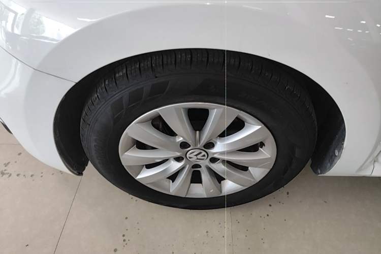 Used Volkswagen Beetle 2018 180TSI Yile Model Left Front Wheel Hub