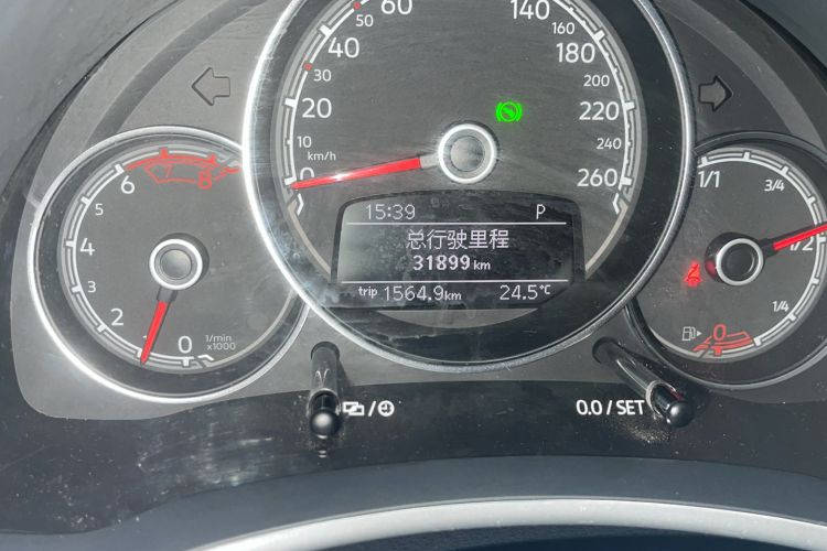 Used Volkswagen Beetle 2018 180TSI Yile Model Odometer Close Up
