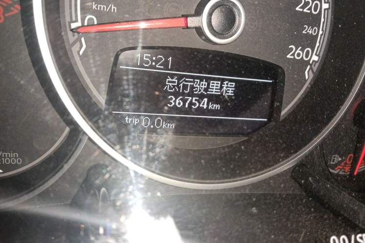 Used Volkswagen Beetle 2018 180TSI Yile Model Odometer Close Up