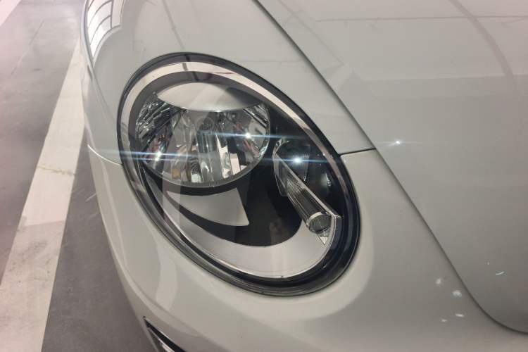 Used Volkswagen Beetle 2018 180TSI Yile Model Right Front Headlight