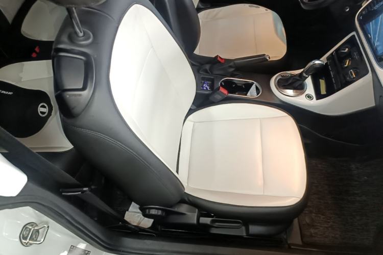 Used Volkswagen Beetle 2018 180TSI Yile Model Right Front Seat