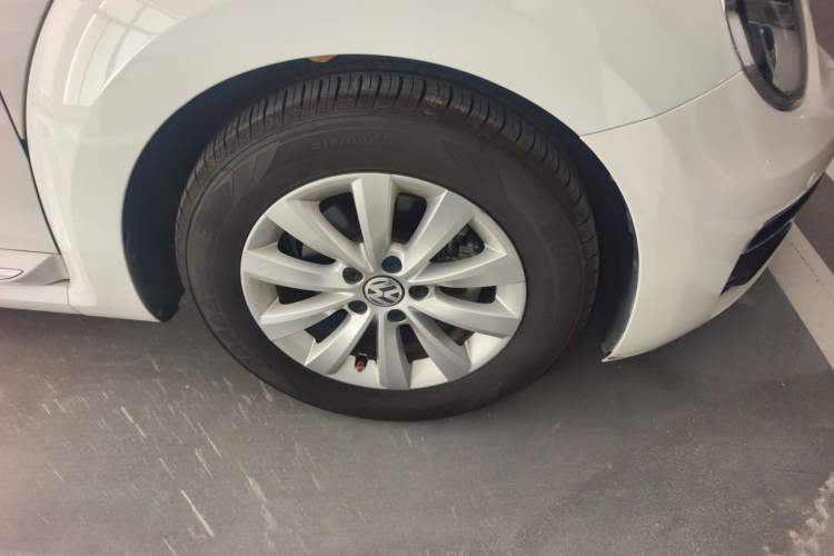 Used Volkswagen Beetle 2018 180TSI Yile Model Right Front Wheel Hub